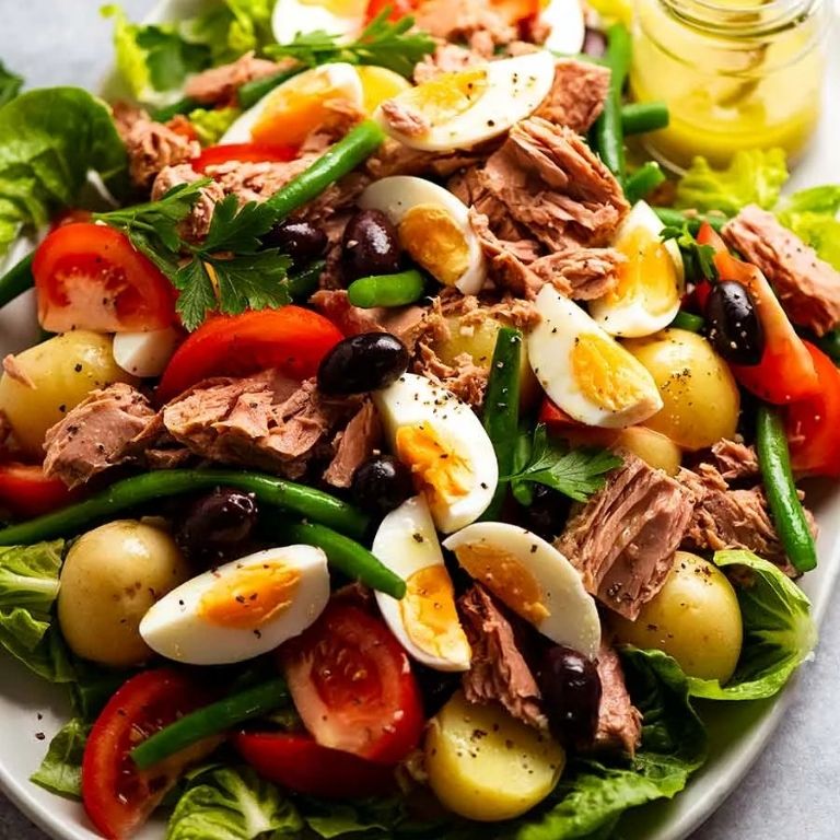 Yakelos Niçoise Salad
