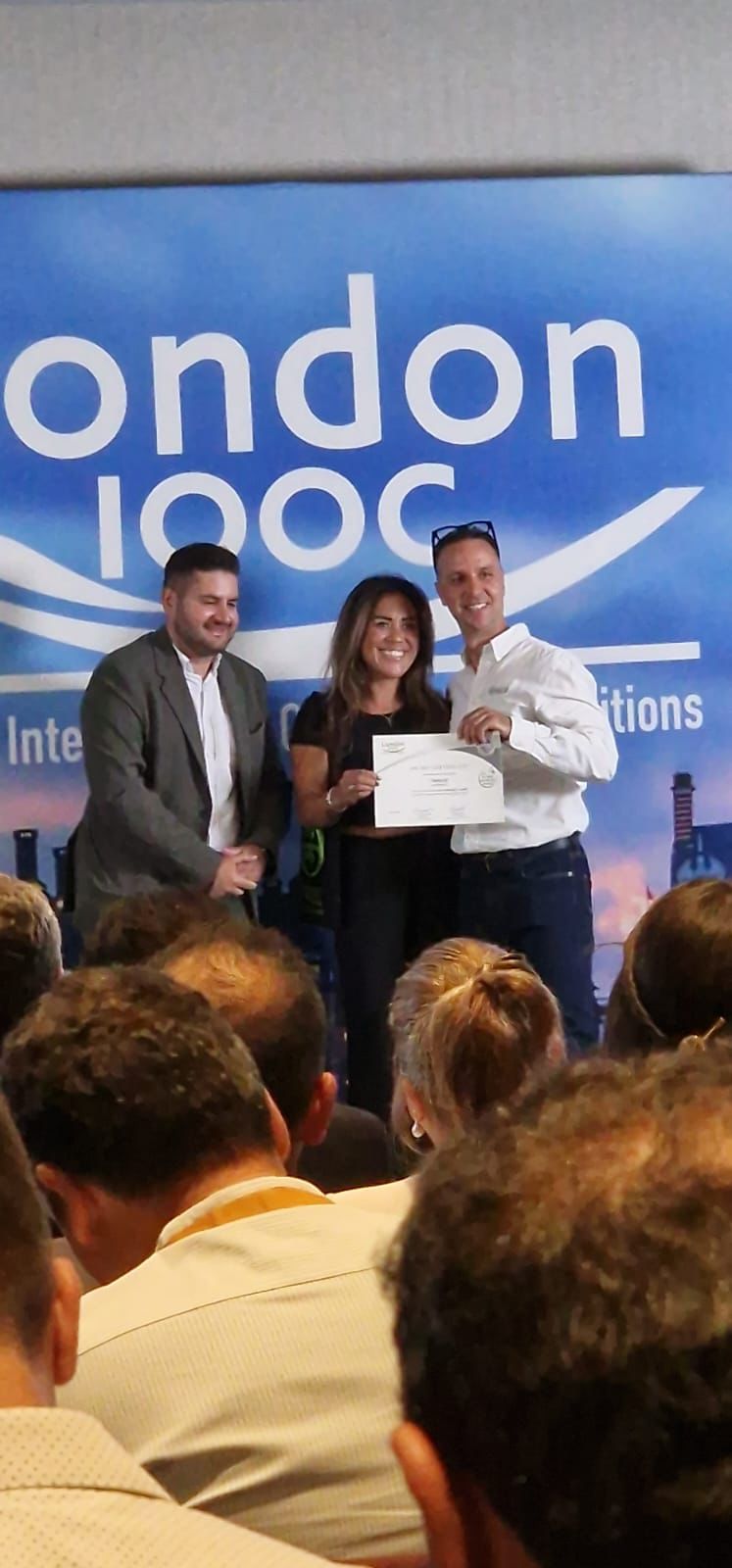 Yakelos 🏆 Gold in London: Yakelos Wins International Award for Best Organic Olive Oil!